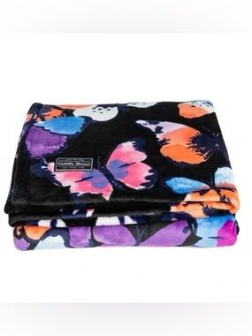 Lug Cuddle Throw Blanket – Watercolor Butterflies (Black, Purple, Pink, Blue)